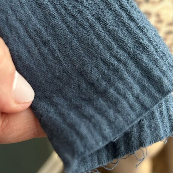 Hudson Gray Steel Blue 100% Cotton Raw Edge Long Bell Sleeve Top Size Large - Picture 4 of 12